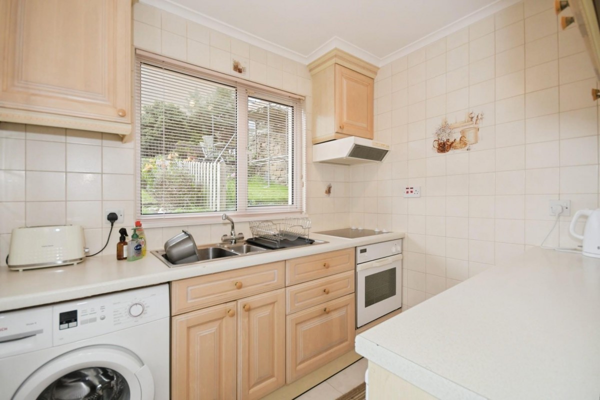 Towngate Road, Worrall, S35