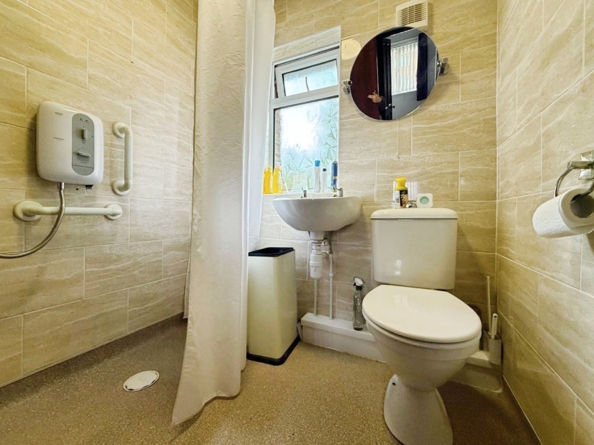 Richmond Drive, Leigh, leigh