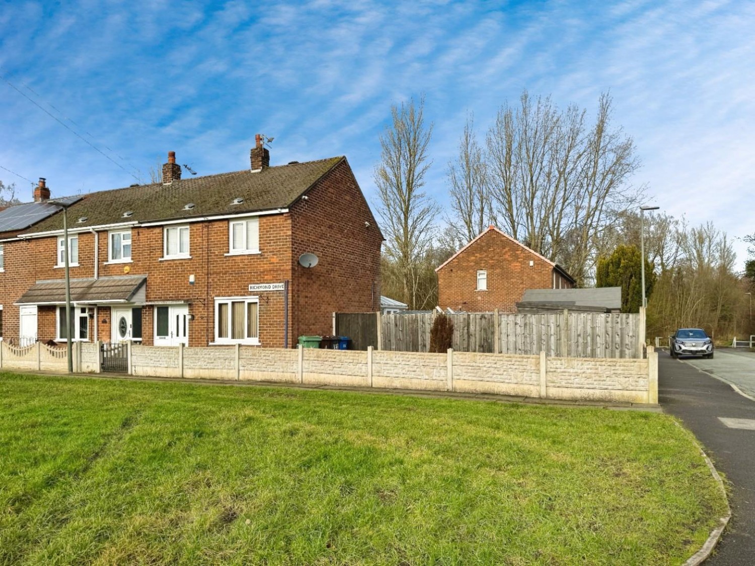 Richmond Drive, Leigh, leigh