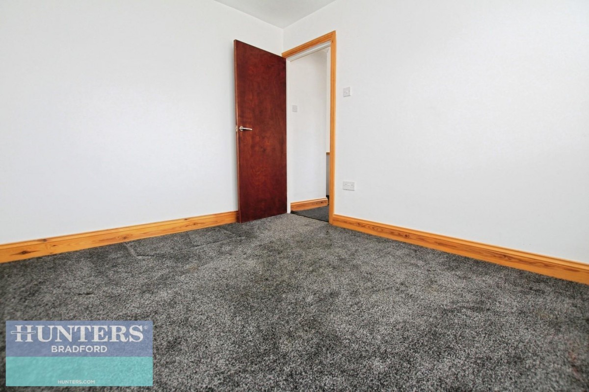 Rockland Crescent Bradford, West Yorkshire, BD7 2SN