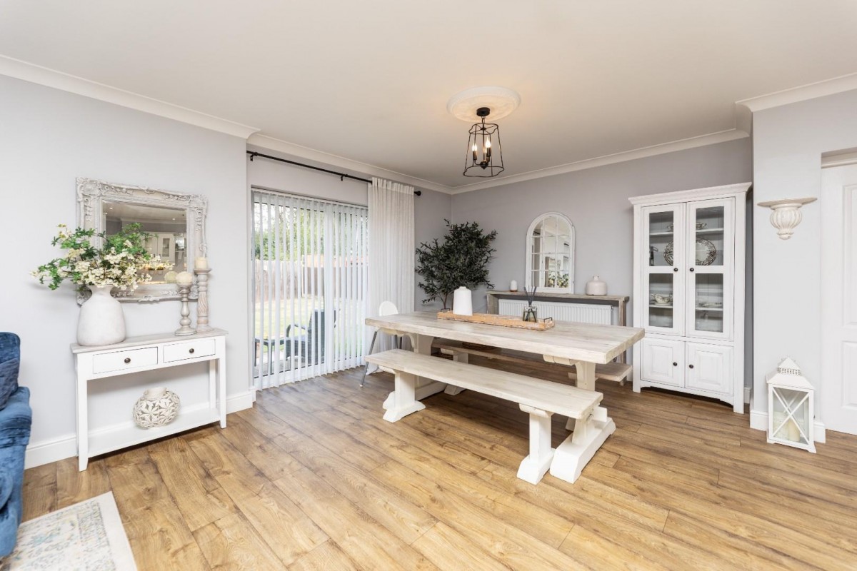 Middle Oxford Street, Castleford