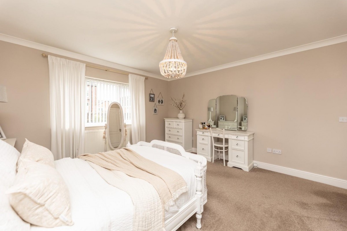 Middle Oxford Street, Castleford