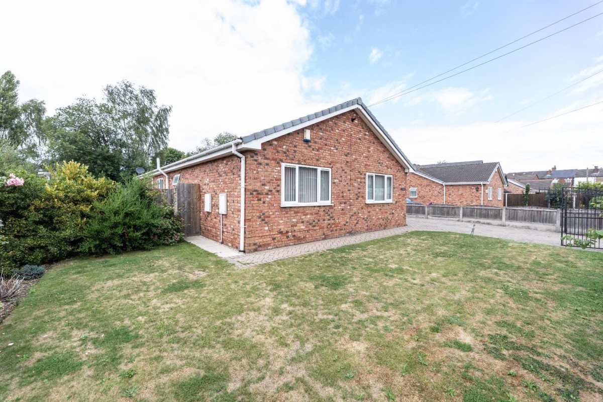 Middle Oxford Street, Castleford