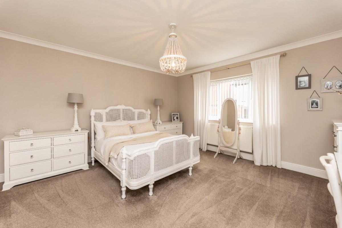 Middle Oxford Street, Castleford