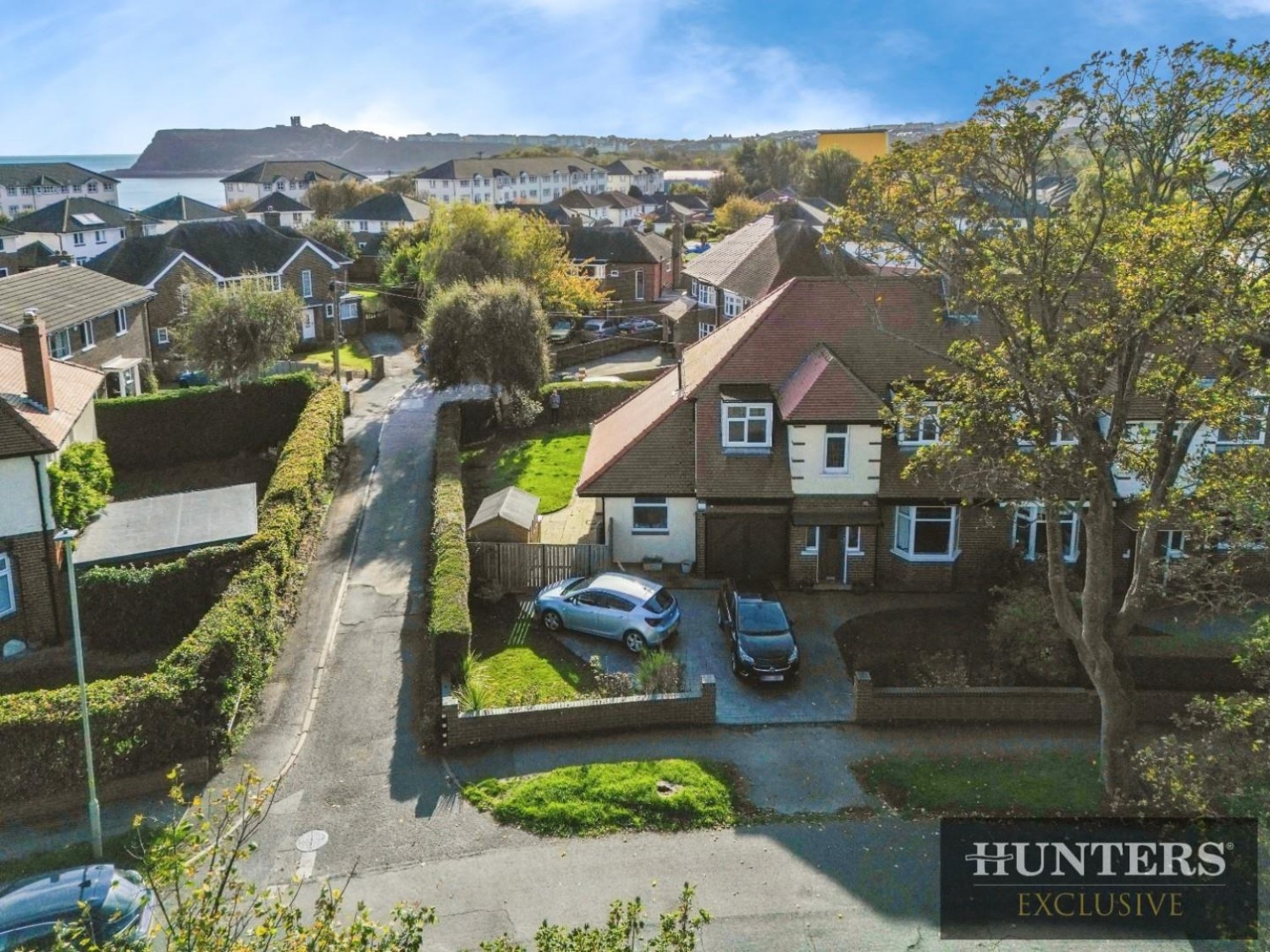 North Cliff Avenue, Scarborough