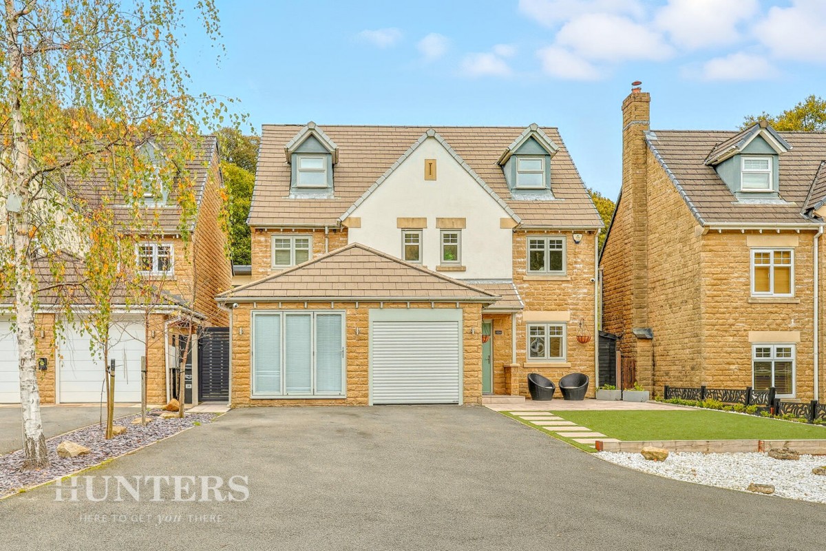 Ramsden Wood Road, Walsden, Todmorden, OL14 7UD