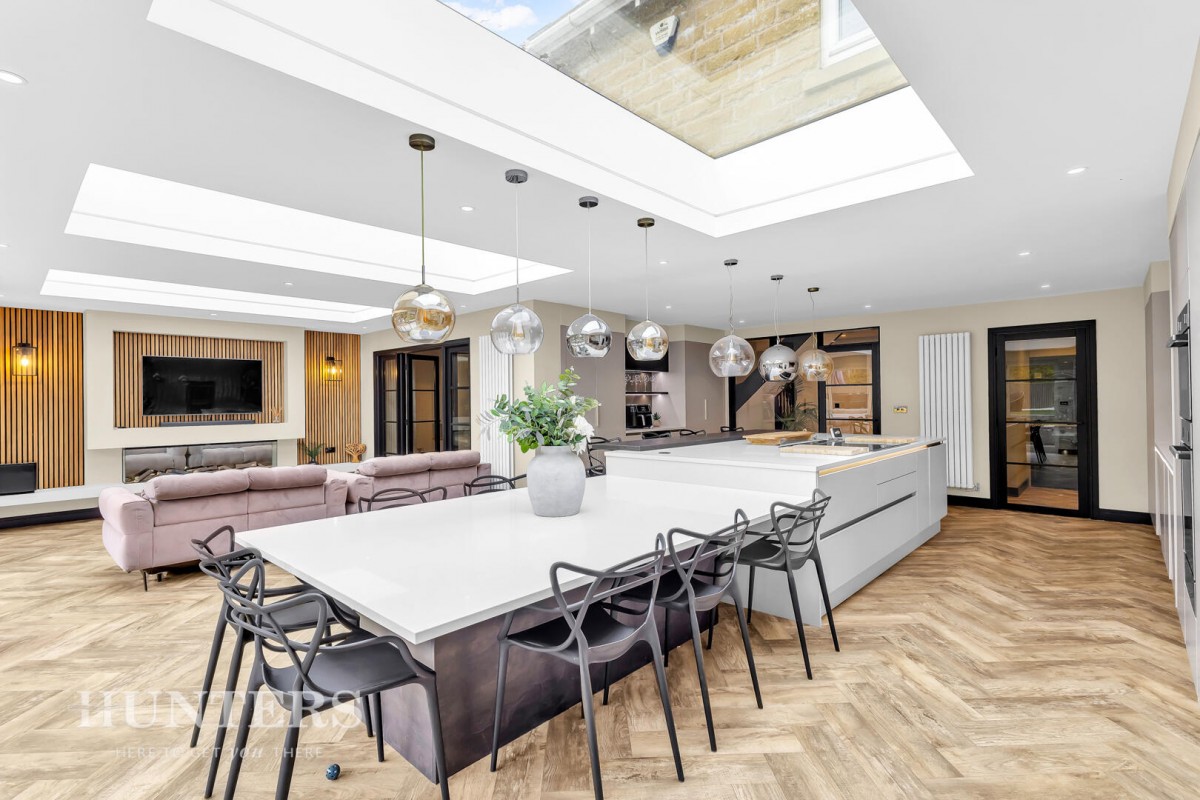 Ramsden Wood Road, Walsden, Todmorden, OL14 7UD