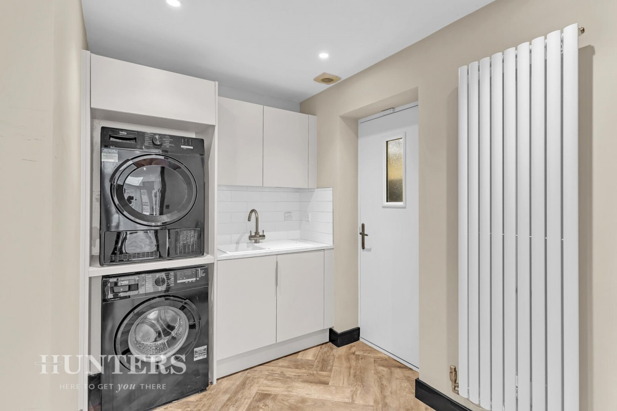 Ramsden Wood Road, Walsden, Todmorden, OL14 7UD