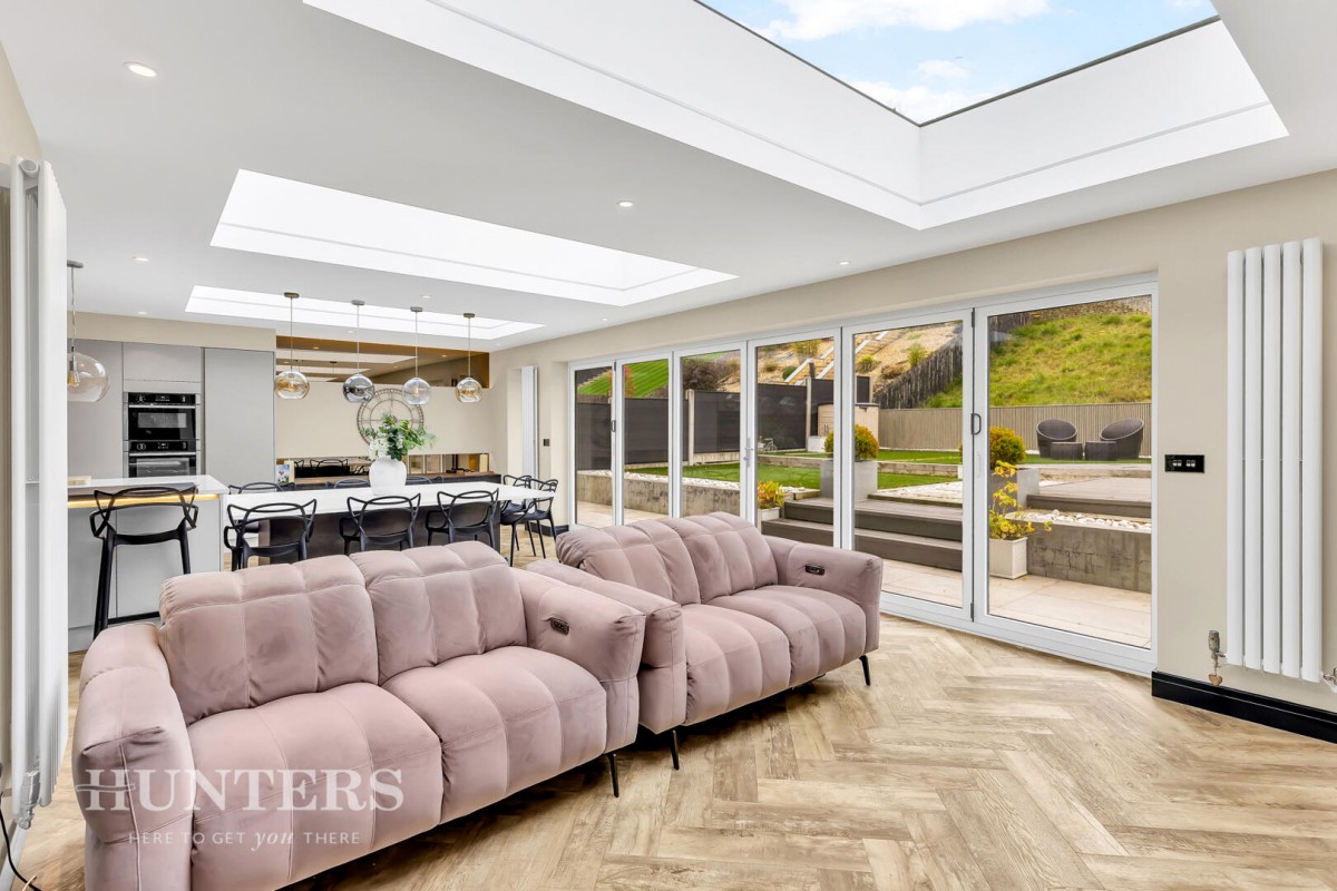 Ramsden Wood Road, Walsden, Todmorden, OL14 7UD