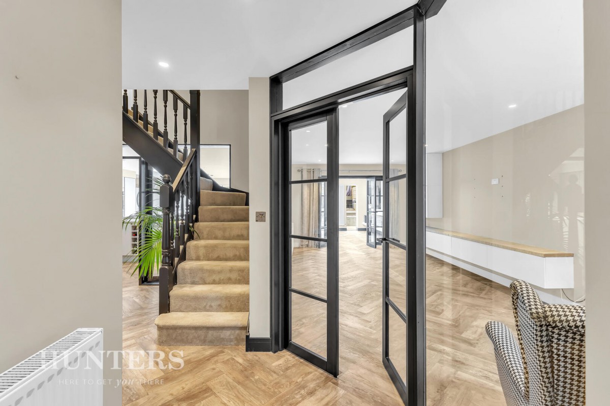 Ramsden Wood Road, Walsden, Todmorden, OL14 7UD