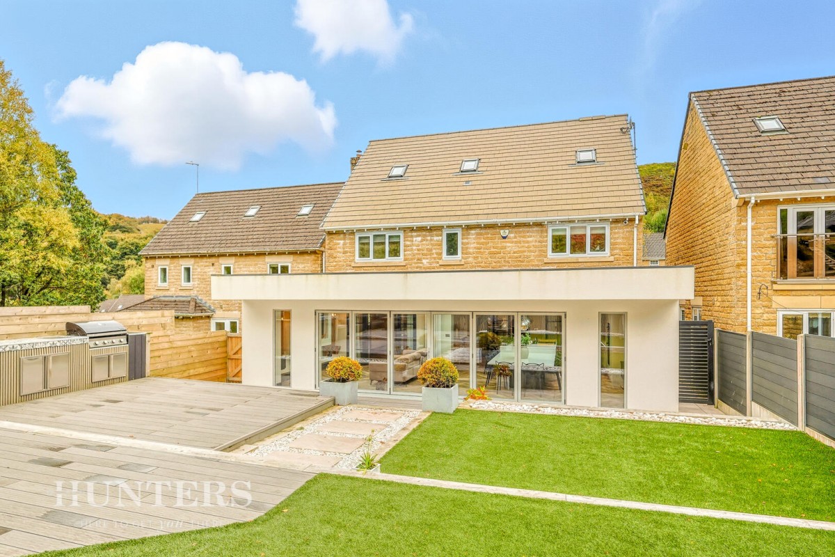 Ramsden Wood Road, Walsden, Todmorden, OL14 7UD