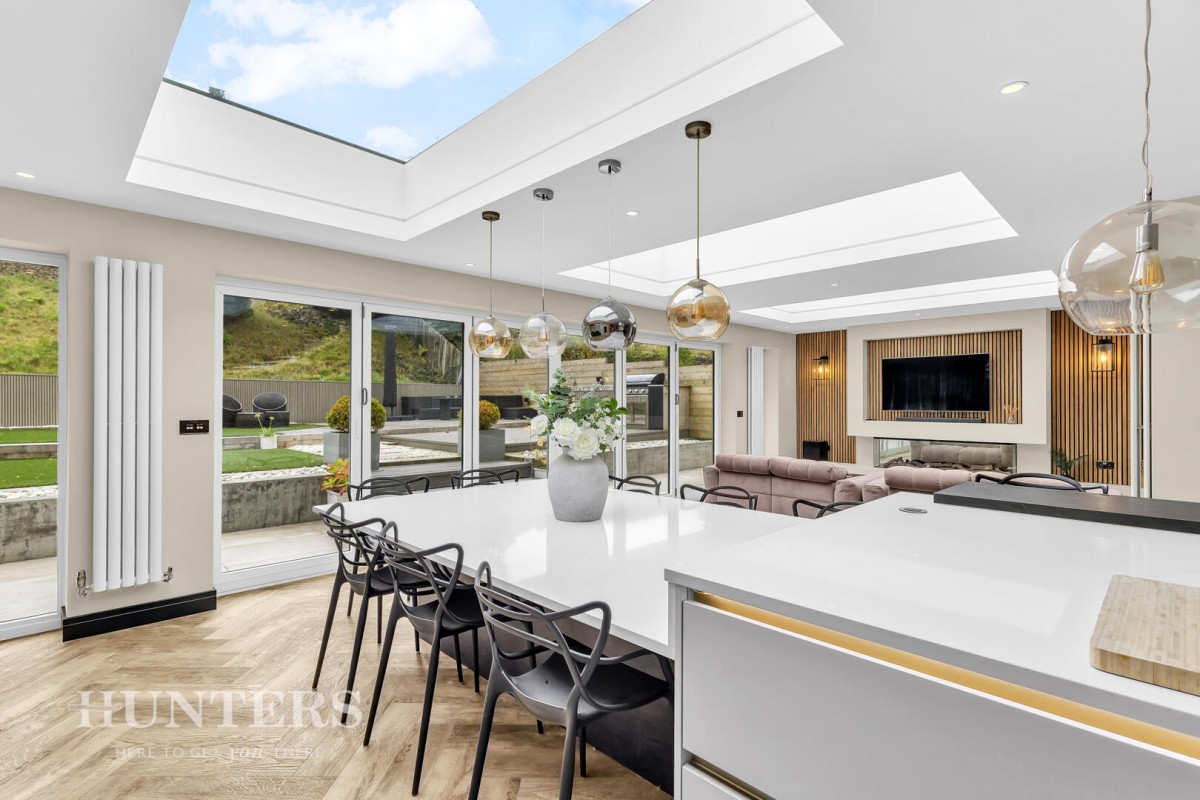 Ramsden Wood Road, Walsden, Todmorden, OL14 7UD