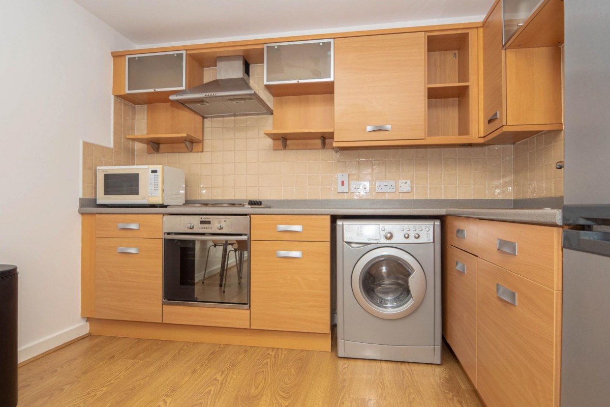 Broadlands Court, LS28 9GE