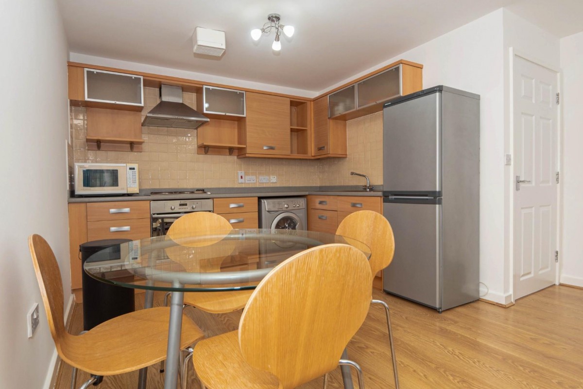 Broadlands Court, LS28 9GE