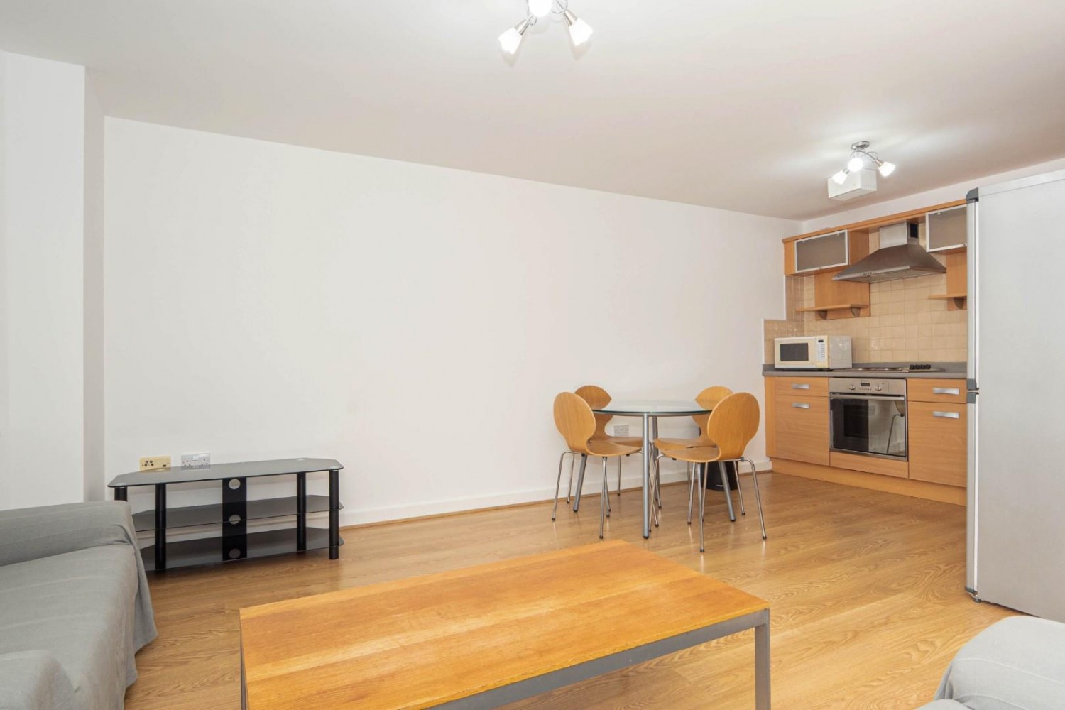 Broadlands Court, LS28 9GE