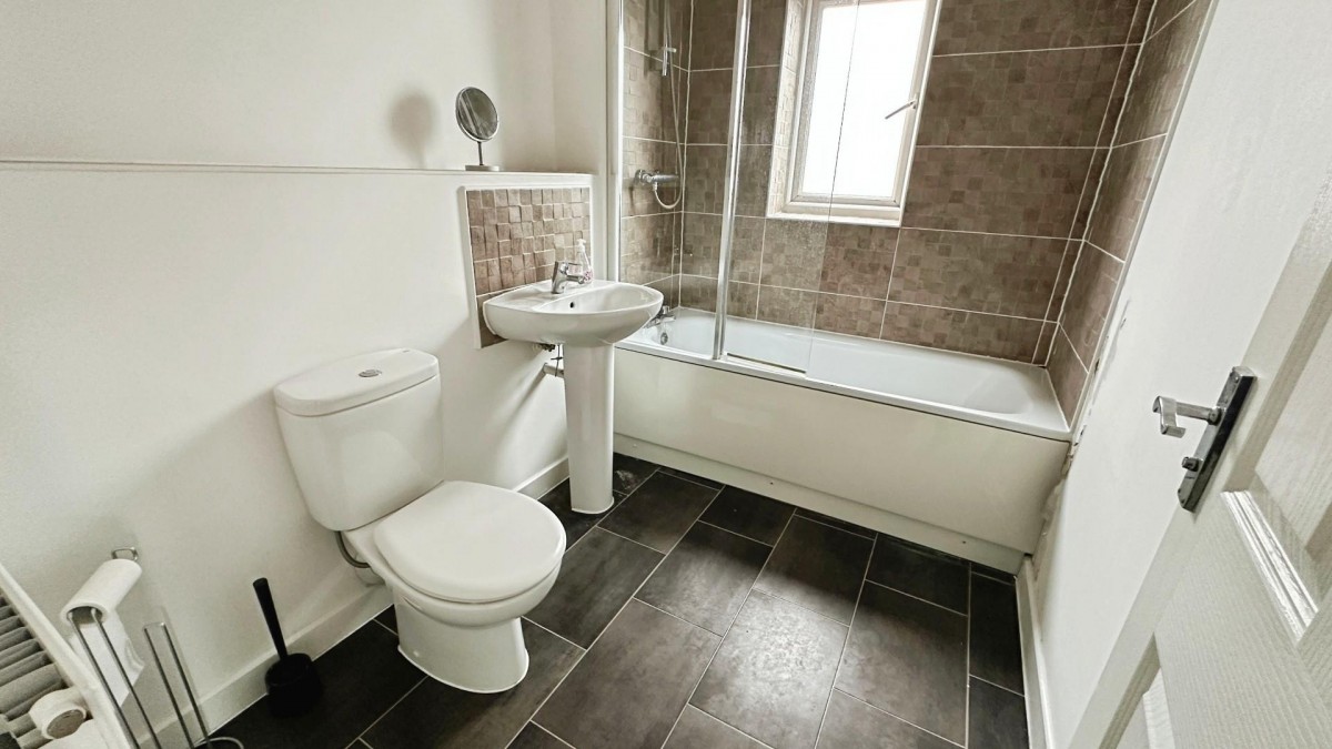 Henry Shute Road, Bristol