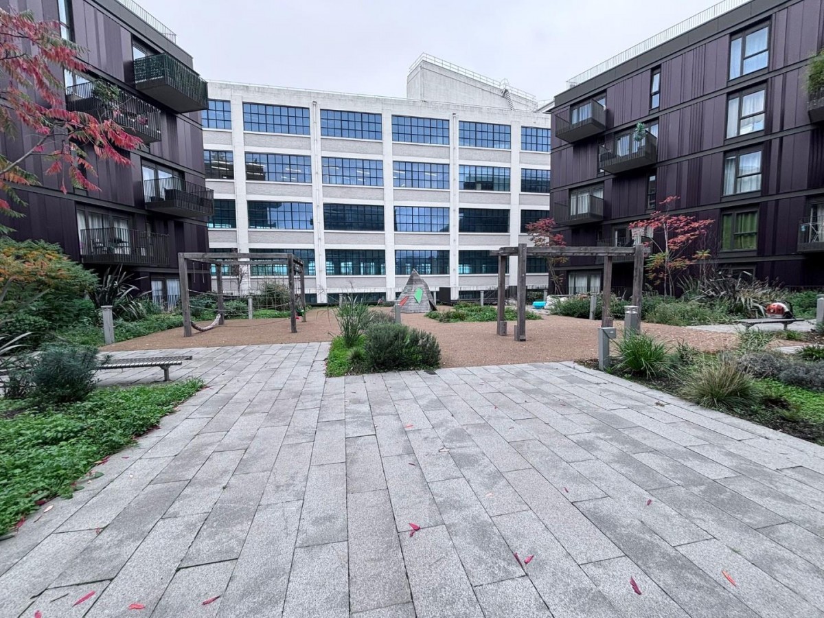 Powerhouse Lane, Hayes