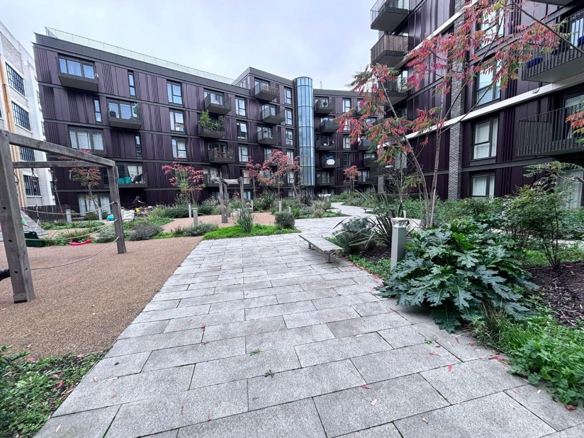 Powerhouse Lane, Hayes