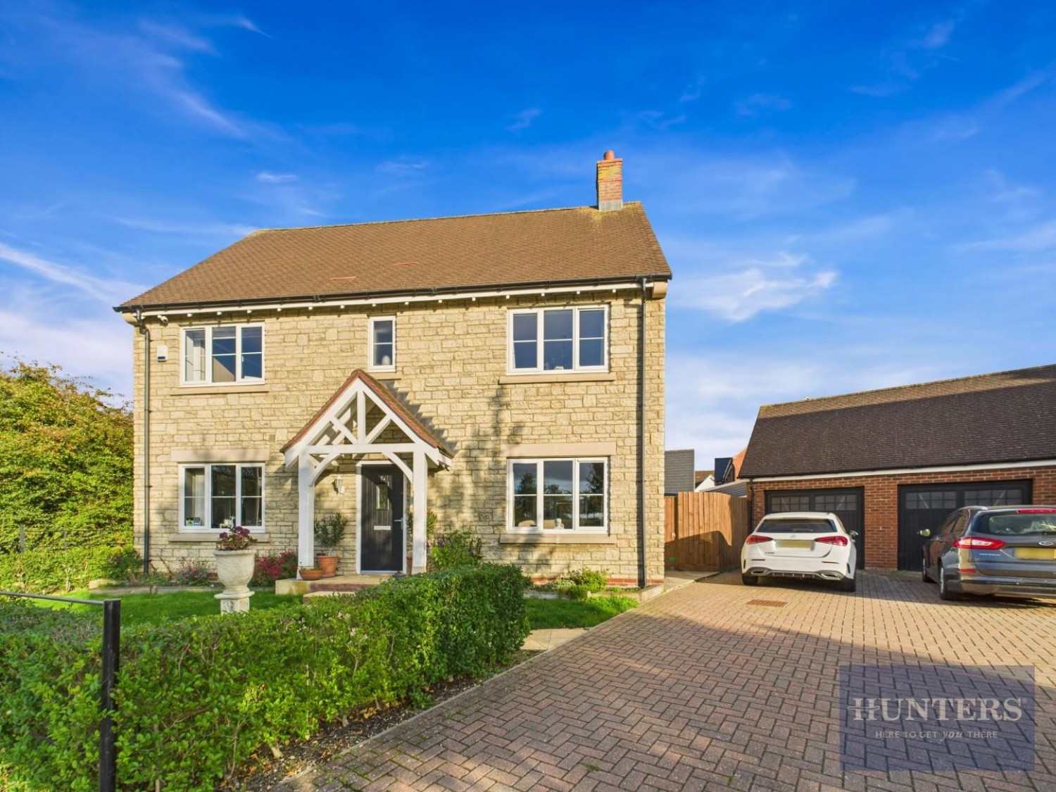 Hunts Grove Drive, Hardwicke, Gloucester
