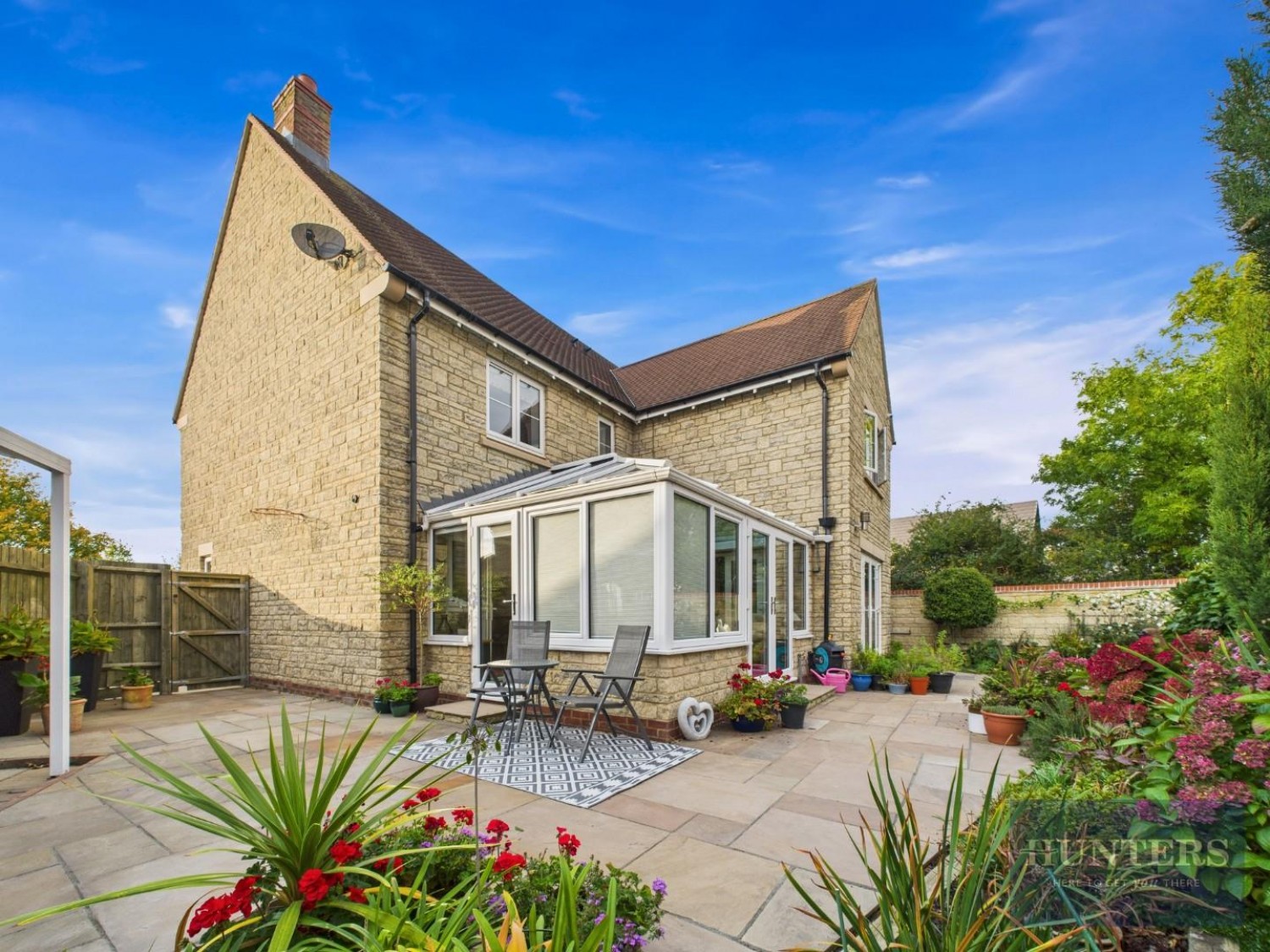 Hunts Grove Drive, Hardwicke, Gloucester