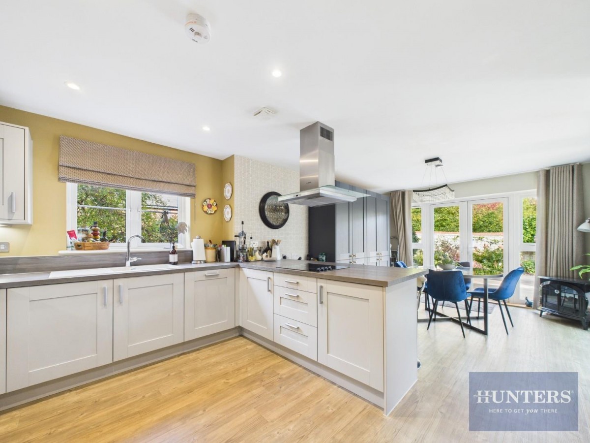 Hunts Grove Drive, Hardwicke, Gloucester