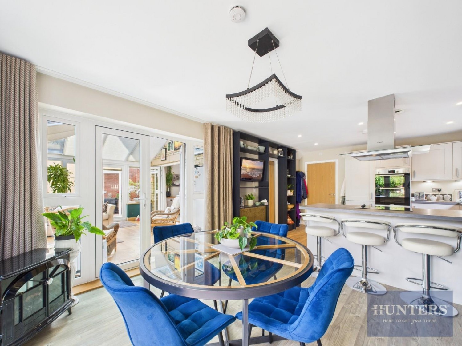 Hunts Grove Drive, Hardwicke, Gloucester