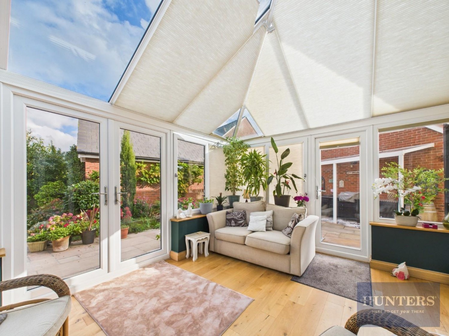 Hunts Grove Drive, Hardwicke, Gloucester