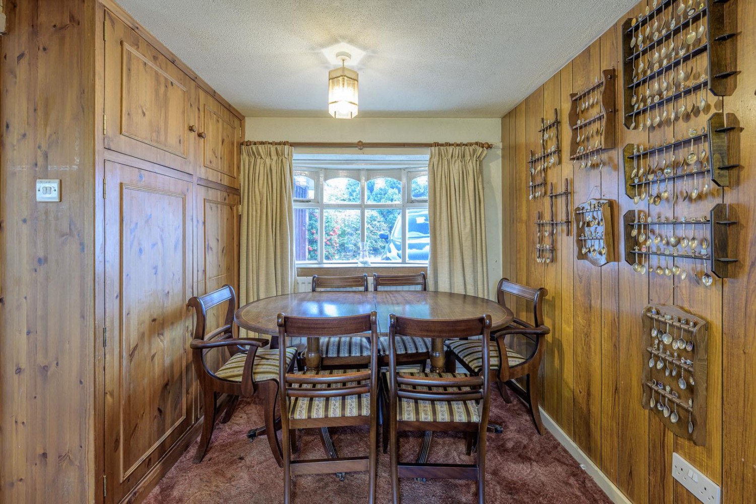 Summercourt Drive, Kingswinford, DY6 9QL