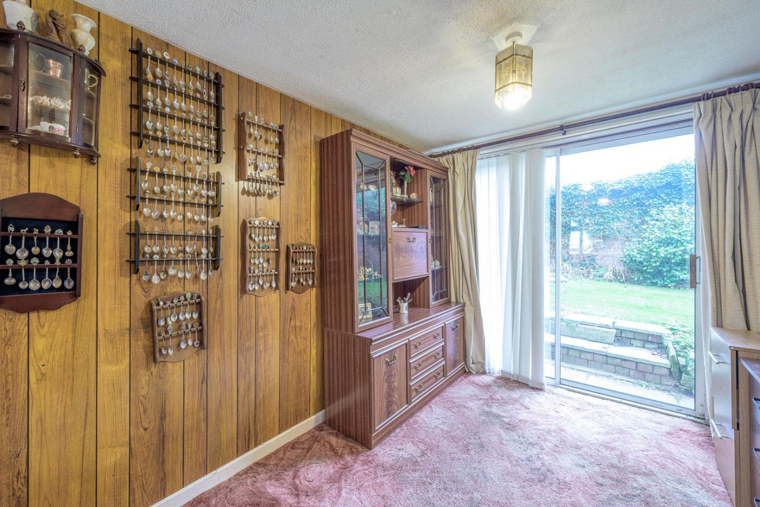 Summercourt Drive, Kingswinford, DY6 9QL