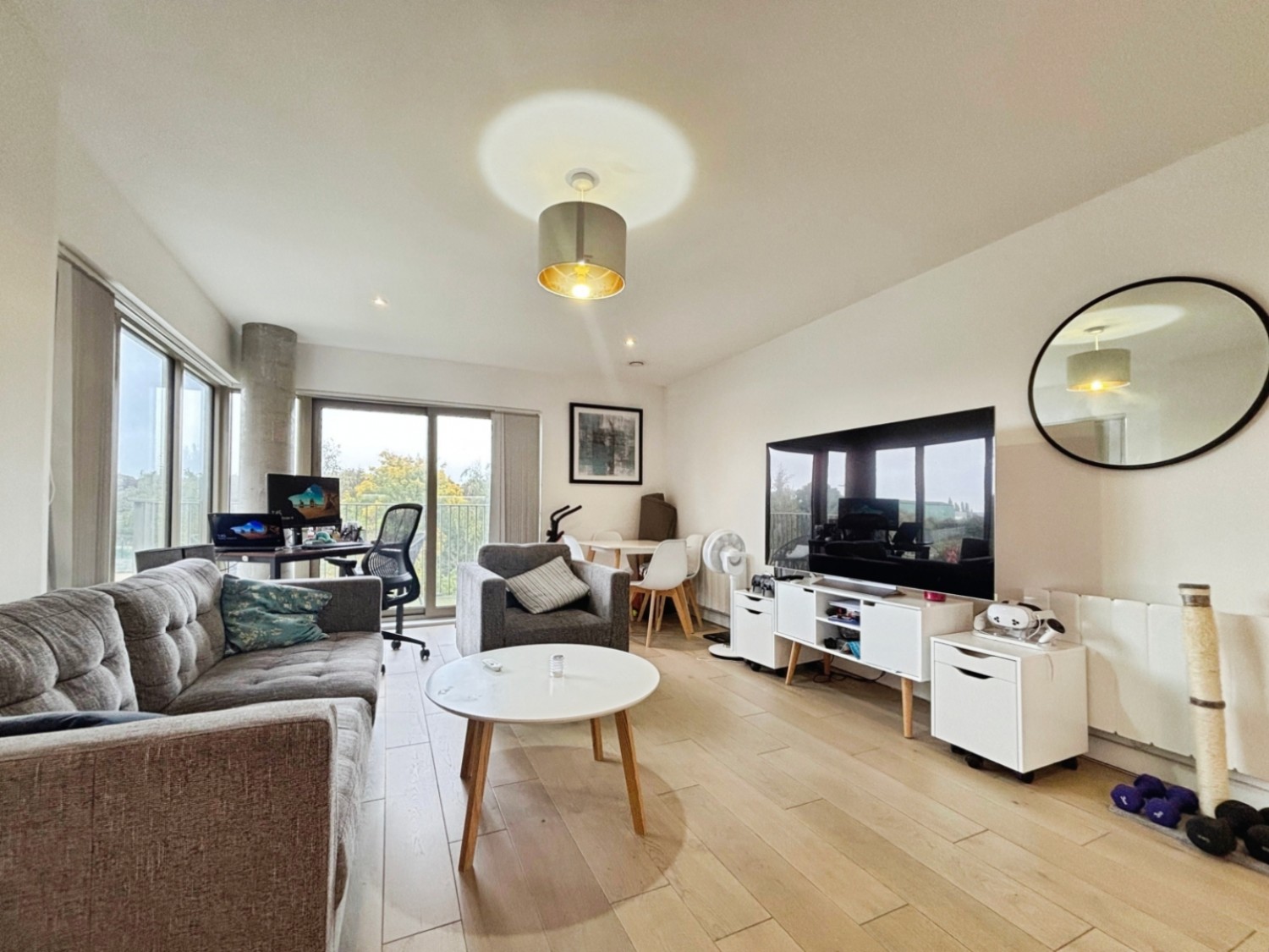 Riverside Park, 3 Leacon Road, Ashford