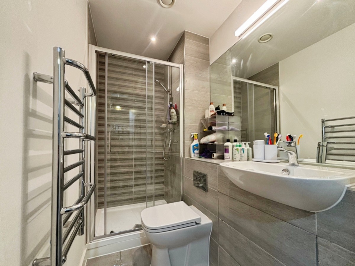 Riverside Park, 3 Leacon Road, Ashford