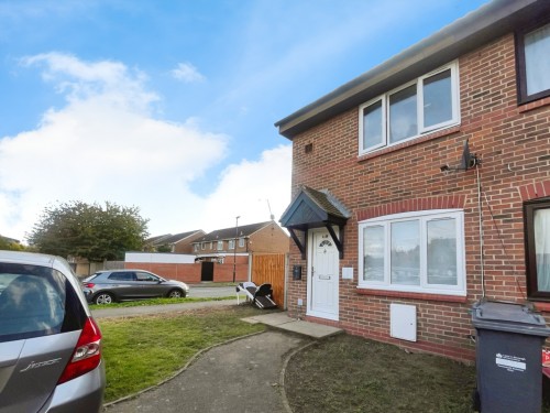 Linslade Close, Hounslow