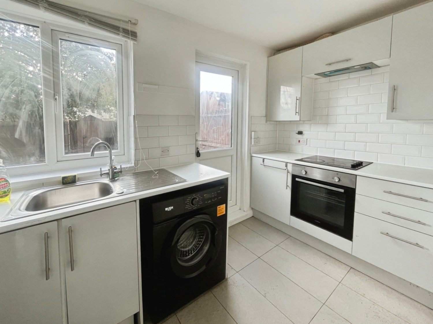 Linslade Close, Hounslow