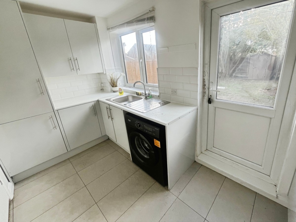 Linslade Close, Hounslow