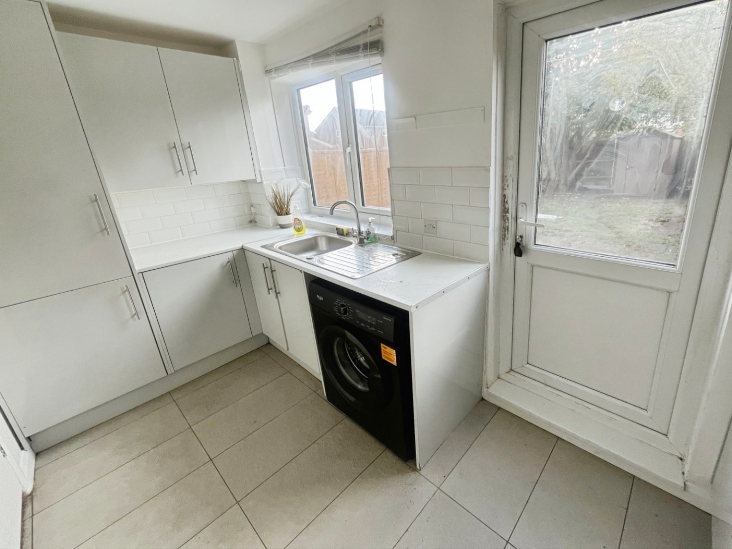 Linslade Close, Hounslow
