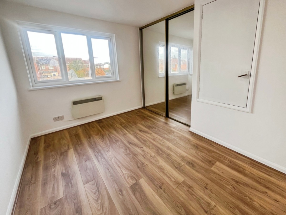 Linslade Close, Hounslow
