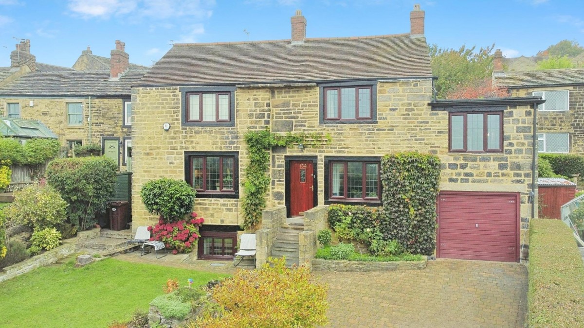 Hough Side Road, Pudsey, LS28 9JJ