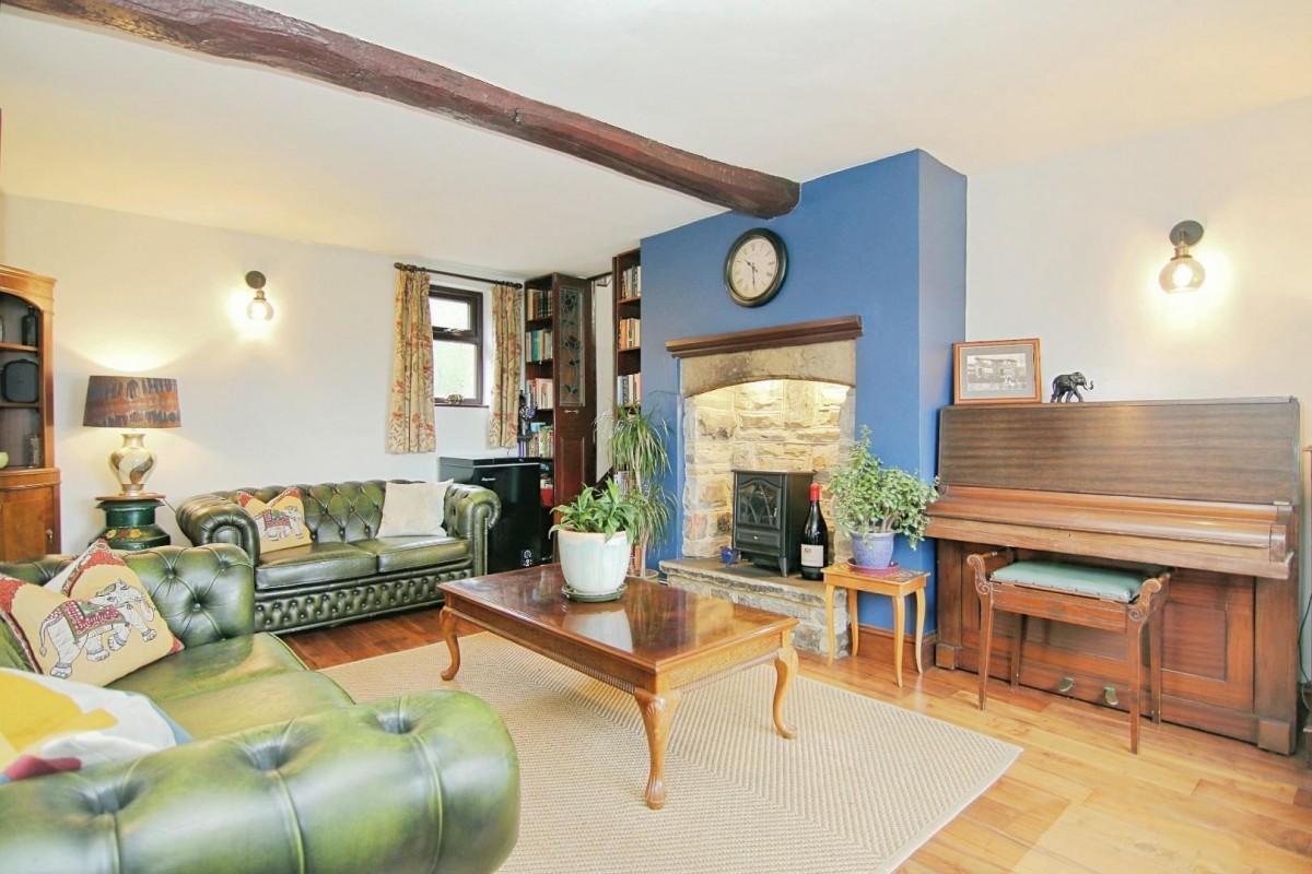 Hough Side Road, Pudsey, LS28 9JJ