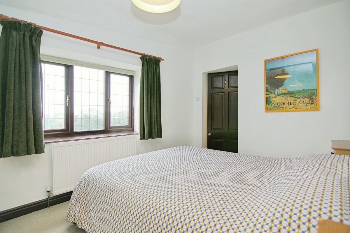 Hough Side Road, Pudsey, LS28 9JJ