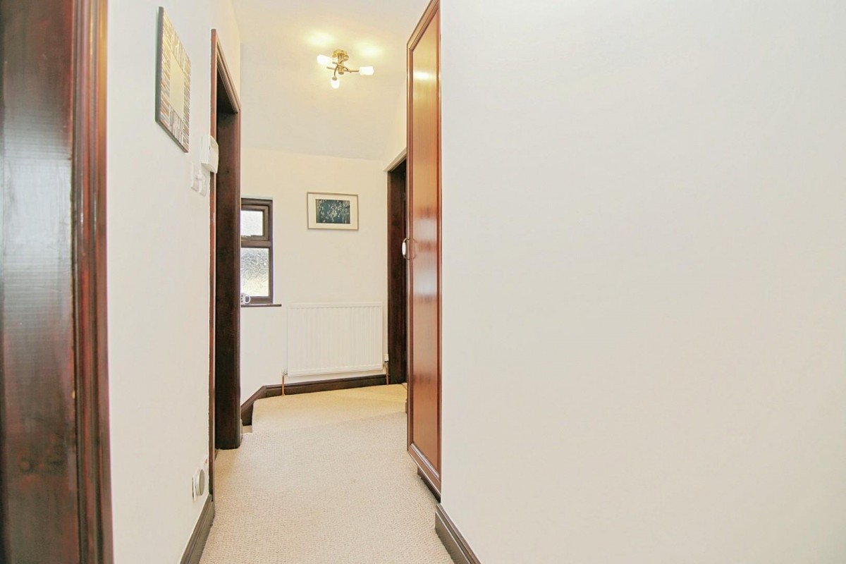 Hough Side Road, Pudsey, LS28 9JJ