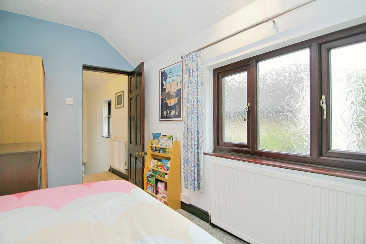 Hough Side Road, Pudsey, LS28 9JJ