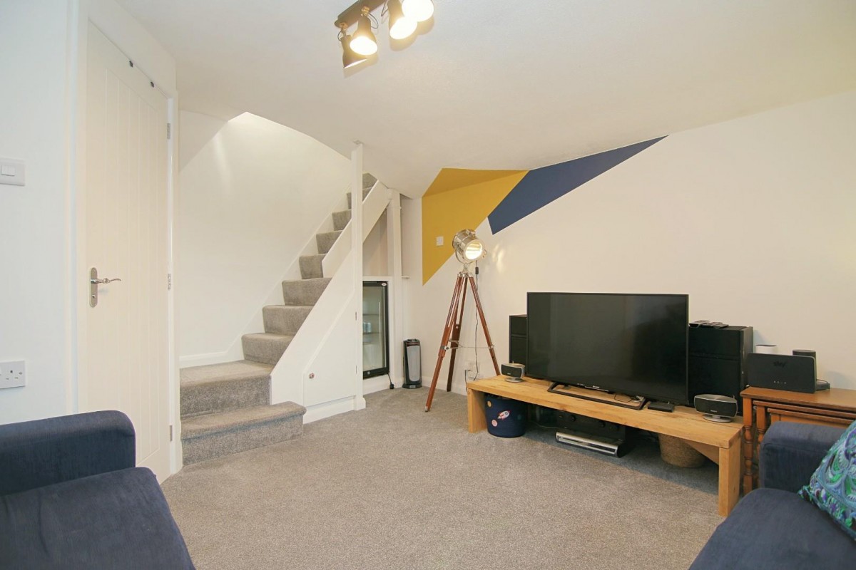 Hough Side Road, Pudsey, LS28 9JJ