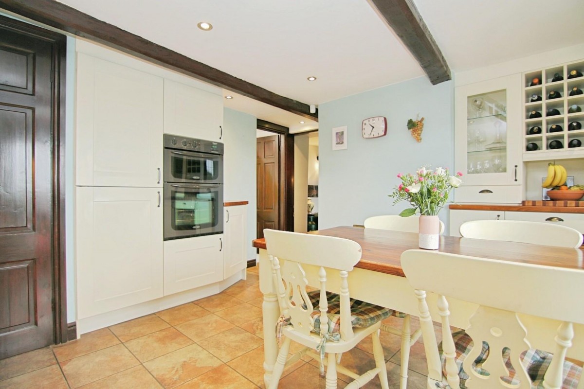 Hough Side Road, Pudsey, LS28 9JJ