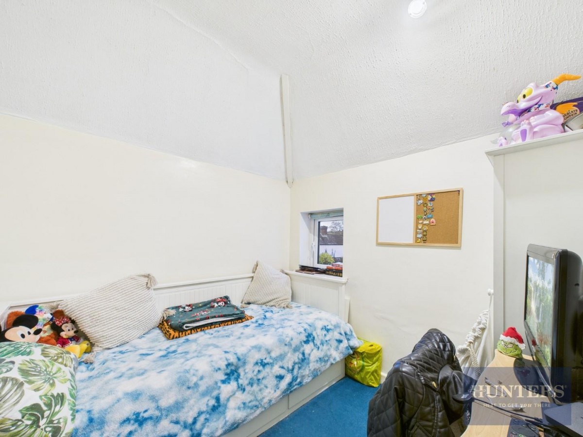 Shelley Avenue, Cheltenham