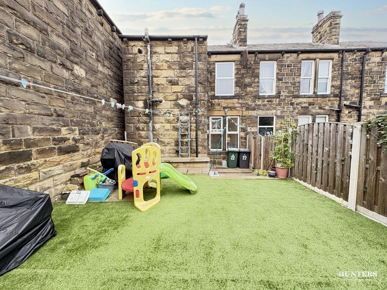 Belle Vue Street, Healey Batley