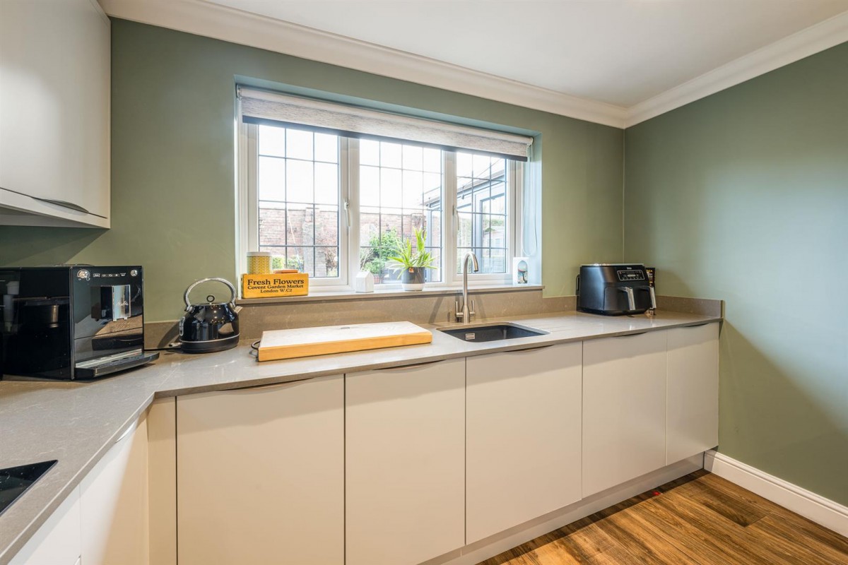 Greenbank Gardens, Wordsley, DY8 5TB