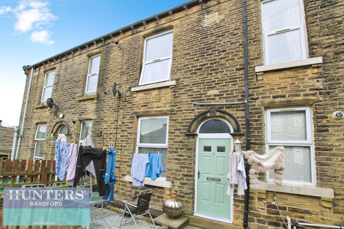 High Street Thornton, Bradford, West Yorkshire, BD13 3ES