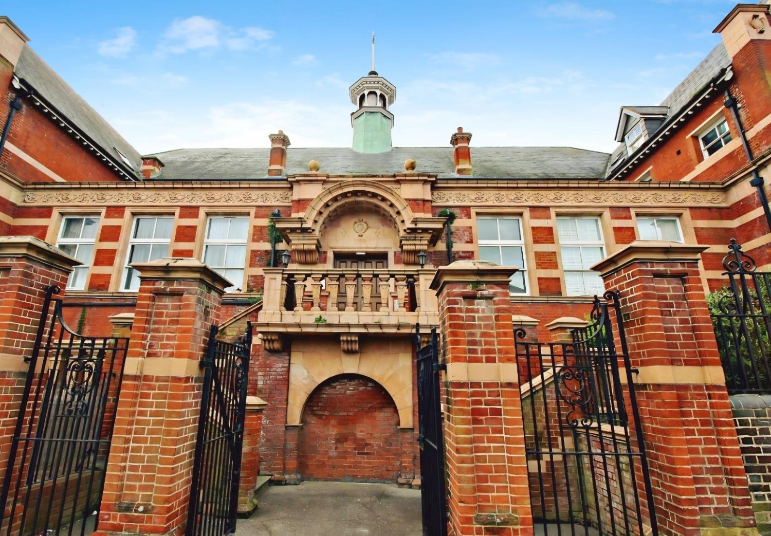 Old College Court, Upper Holly Hill Road, Upper Belvedere