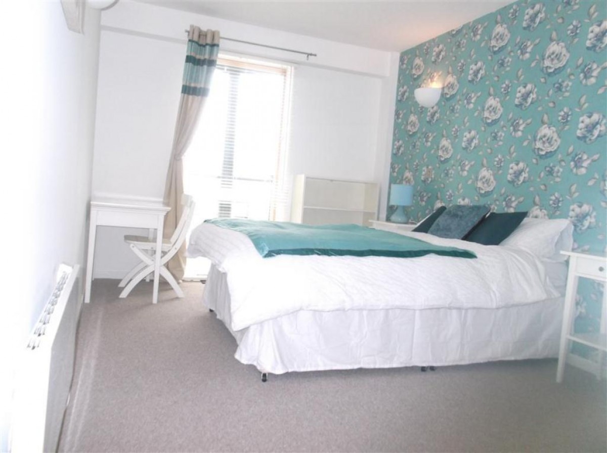 Whitehall Waterfront, Riverside Way , Leeds