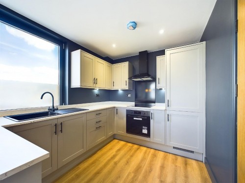 6 Five Rise Apartments, Ferncliffe Road, Bingley